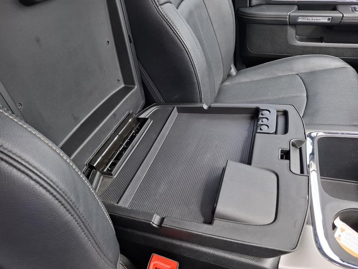 2019 RAM 1500 Laramie DS MY19 4X4 Dual Range Patriot Blue