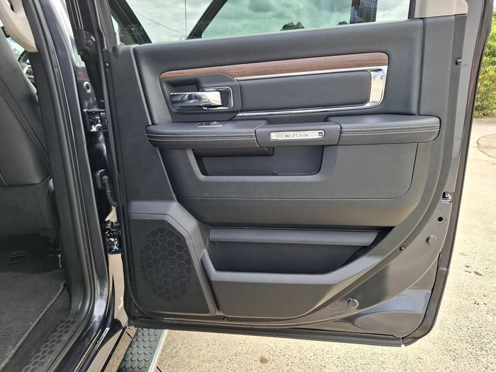 2019 RAM 1500 Laramie DS MY19 4X4 Dual Range Patriot Blue