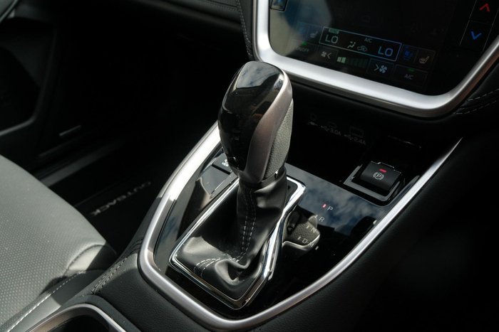 2025 Subaru Outback AWD Touring XT