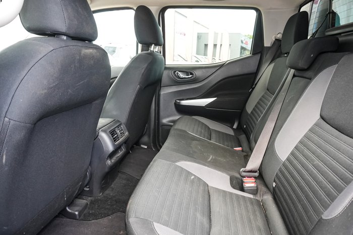 2021 Nissan Navara ST 4x2