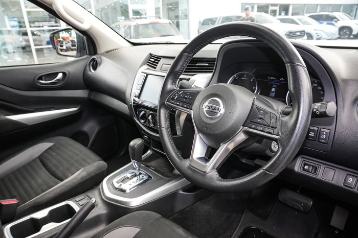 2021 Nissan Navara ST 4x2