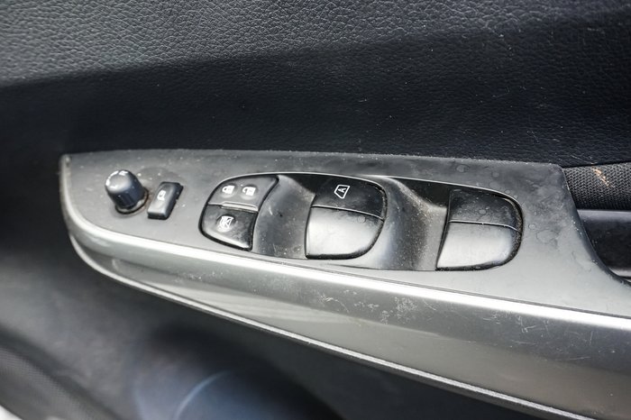 2021 Nissan Navara ST 4x2