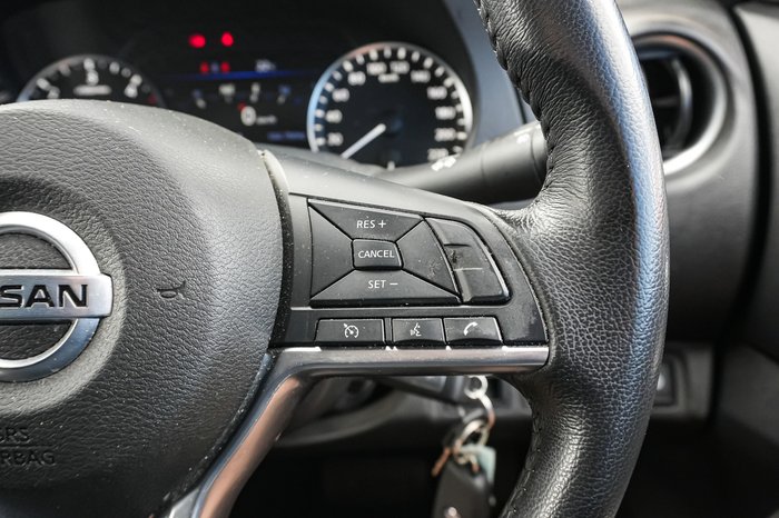 2021 Nissan Navara ST 4x2