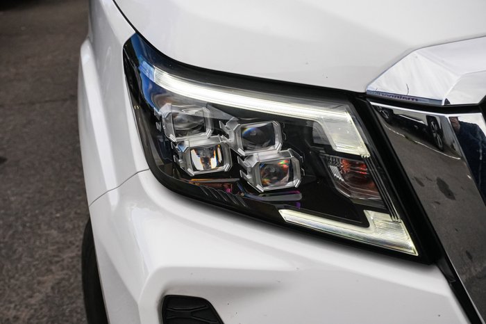 2021 Nissan Navara ST 4x2