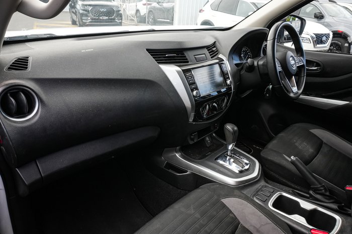 2021 Nissan Navara ST 4x2