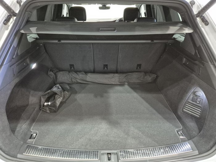 2022 Volkswagen Touareg 210TDI R-Line