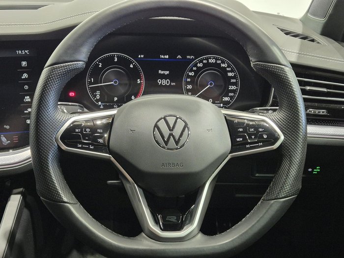 2022 Volkswagen Touareg 210TDI R-Line