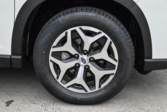 2025 Subaru Forester 2.5i