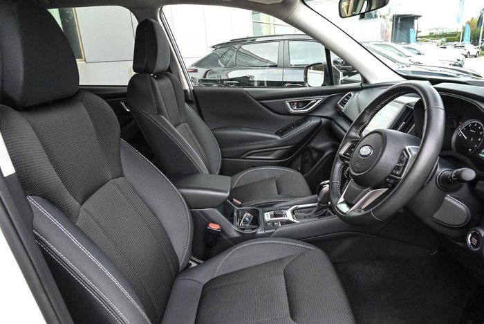 2025 Subaru Forester 2.5i