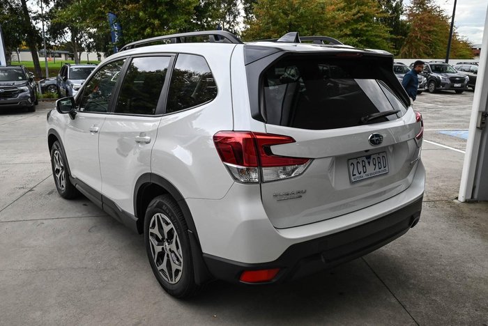 2025 Subaru Forester 2.5i