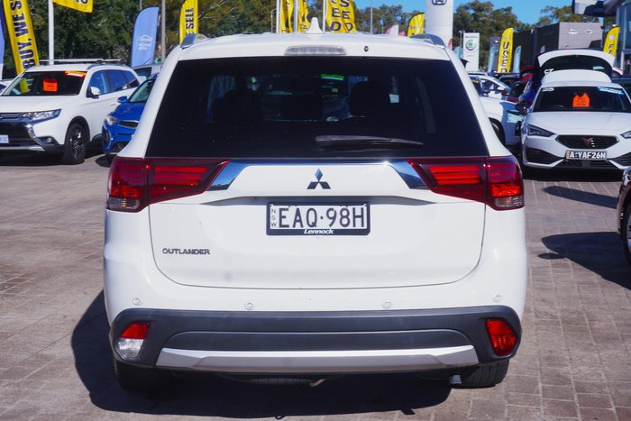 2017 Mitsubishi Outlander LS