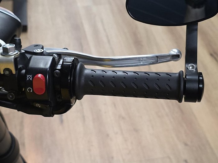 2016 TRIUMPH SPEED 94 Yellow