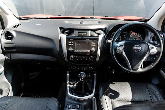 2016 Nissan Navara ST