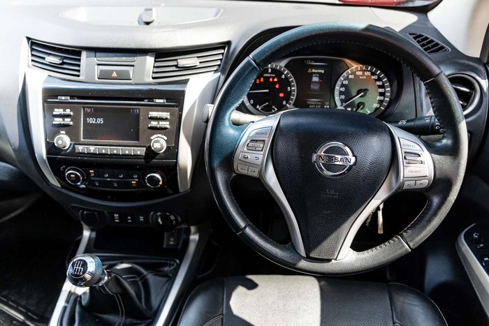 2016 Nissan Navara ST