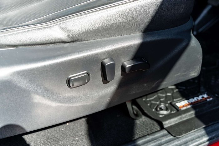 2016 Nissan Navara ST