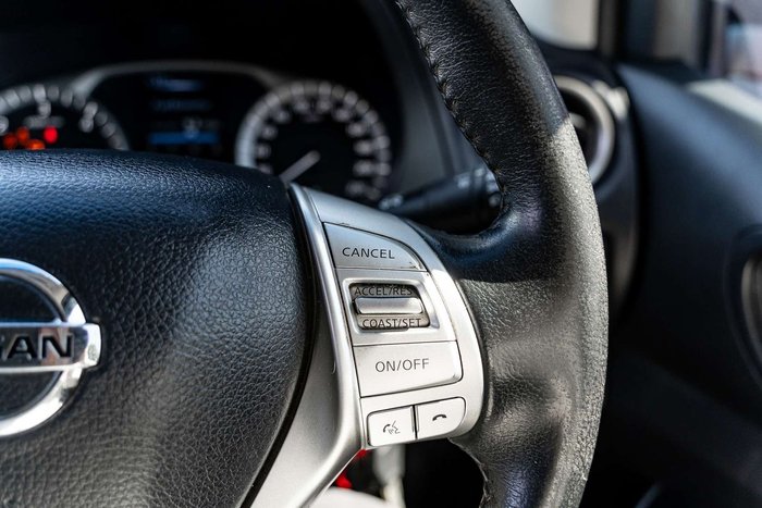 2016 Nissan Navara ST