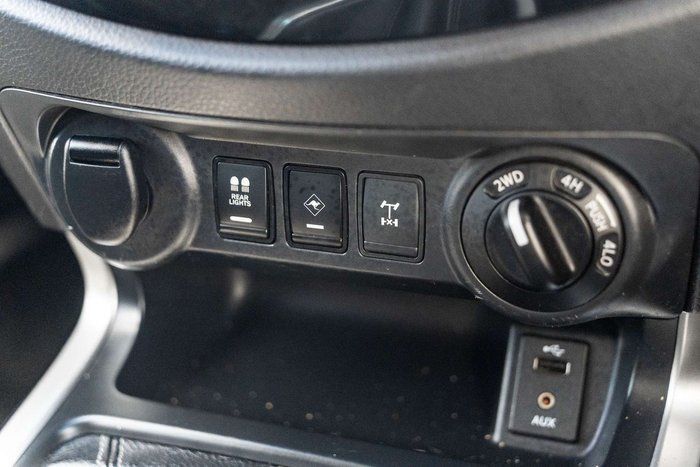 2016 Nissan Navara ST