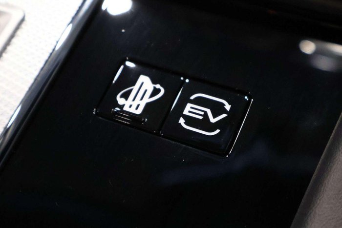 2025 Mitsubishi Outlander PHEV Exceed Tourer