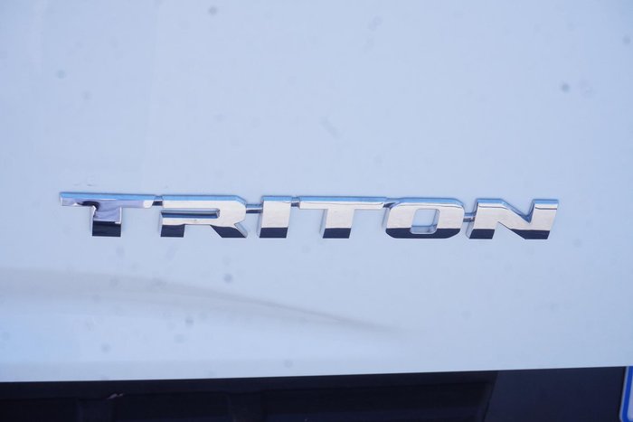 2025 Mitsubishi Triton GLS