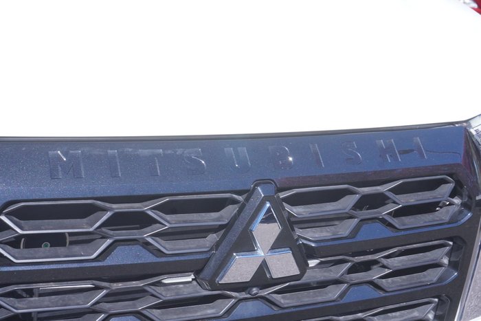 2025 Mitsubishi Triton GLS