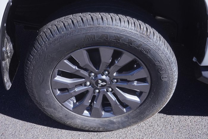 2025 Mitsubishi Triton GLS