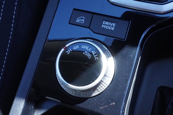 2025 Mitsubishi Triton GLS