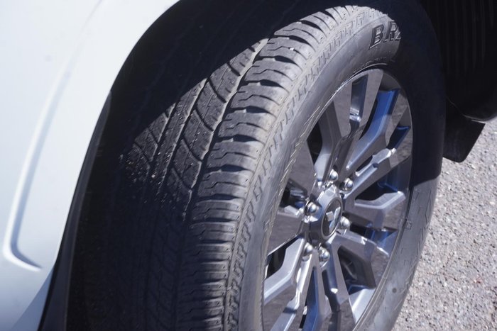 2025 Mitsubishi Triton GLS