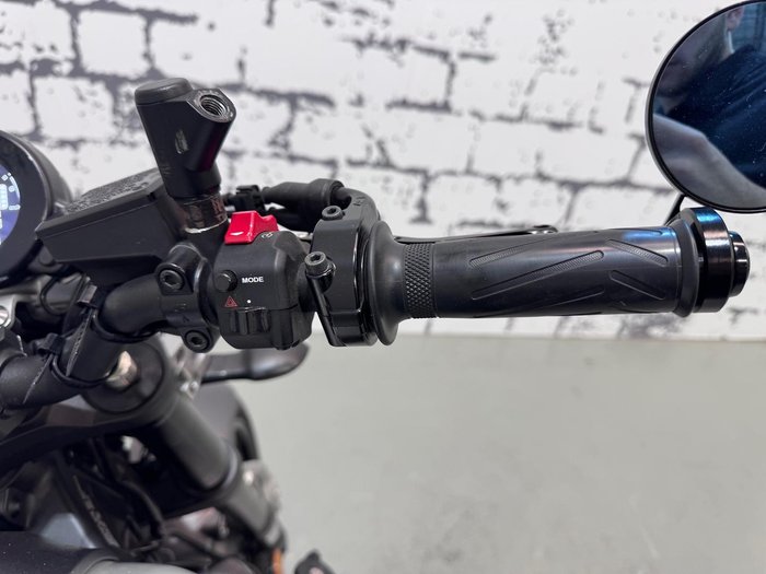 2016 Yamaha XSR900 XSR Silver