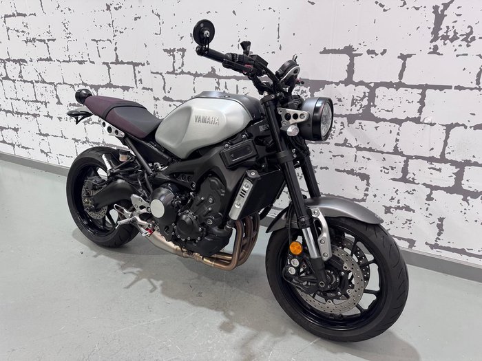 2016 Yamaha XSR900 XSR Silver