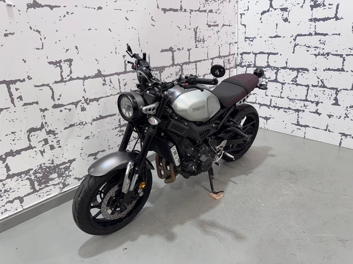 2016 Yamaha XSR900 XSR Silver