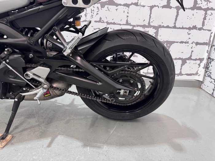 2016 Yamaha XSR900 XSR Silver