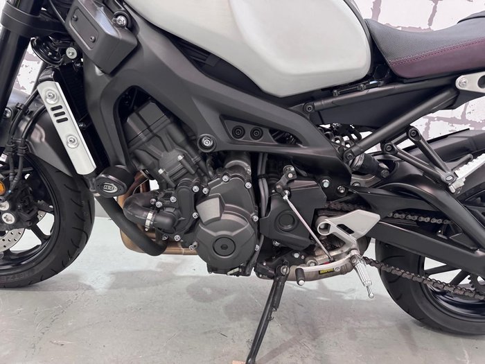 2016 Yamaha XSR900 XSR Silver