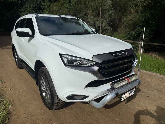 2022 Isuzu MU-X LS-U