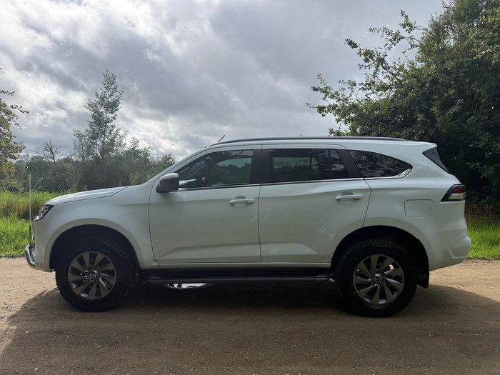 2022 Isuzu MU-X LS-U