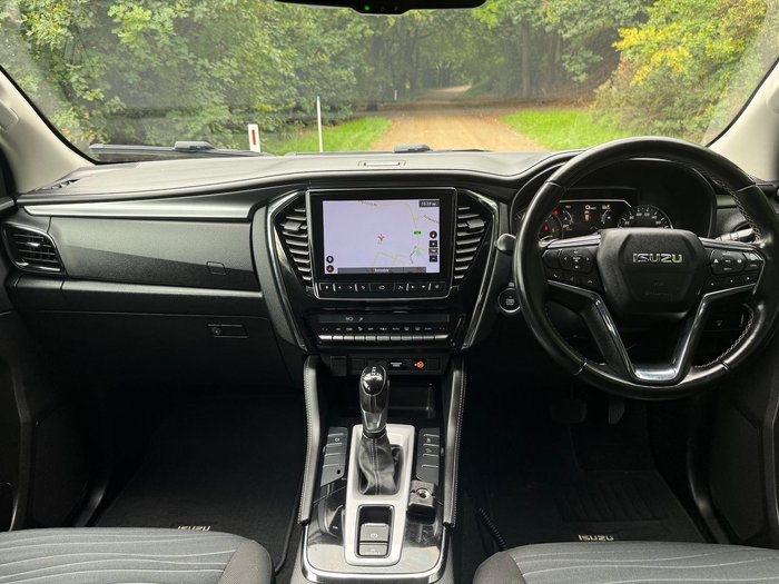 2022 Isuzu MU-X LS-U