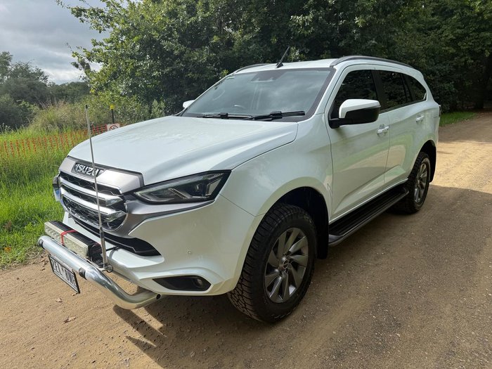2022 Isuzu MU-X LS-U