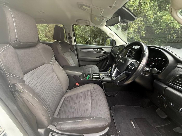 2022 Isuzu MU-X LS-U