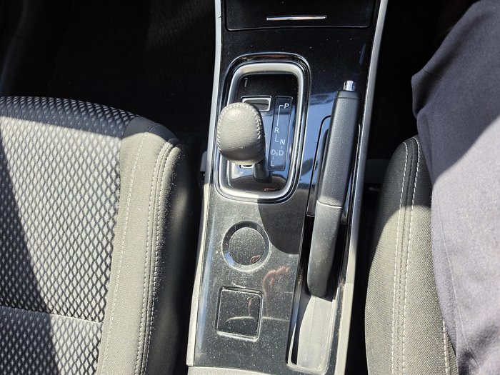 2017 Mitsubishi Outlander LS Safety Pack