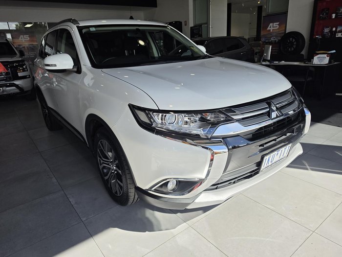 2017 Mitsubishi Outlander LS Safety Pack