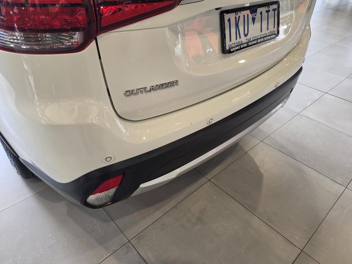2017 Mitsubishi Outlander LS Safety Pack