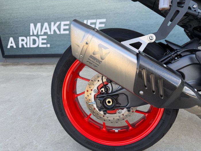 2023 Yamaha YZF-R7LA White