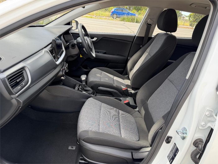 2024 KIA STONIC S YB MY24 White