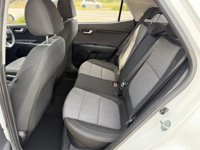 2024 KIA STONIC S YB MY24 White