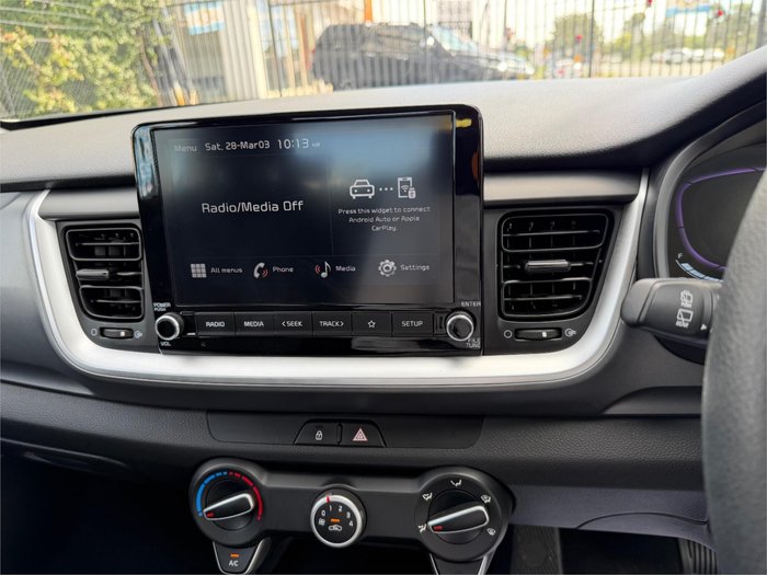 2024 KIA STONIC S YB MY24 White