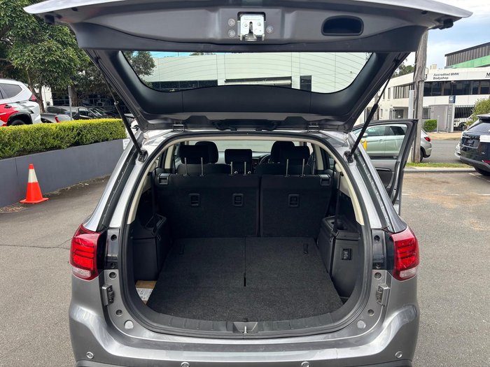 2021 Mitsubishi Outlander ES