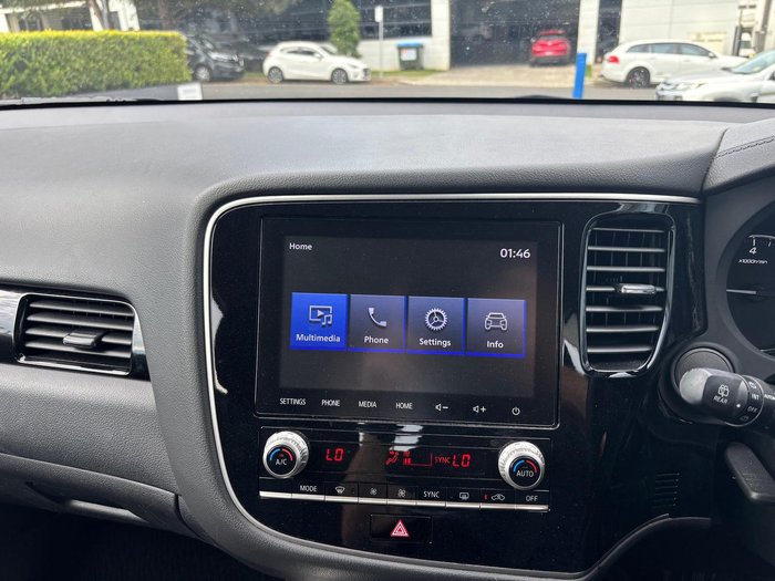 2021 Mitsubishi Outlander ES