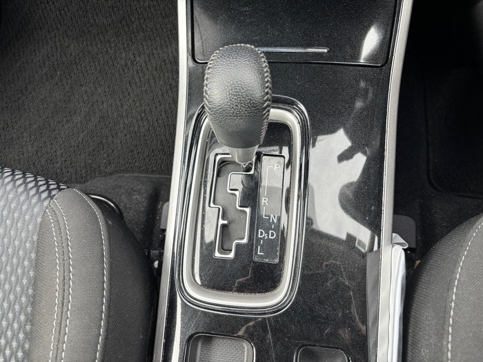 2021 Mitsubishi Outlander ES