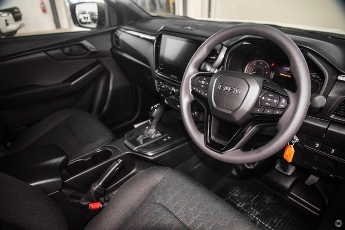 2026 Isuzu D-MAX X-RIDER