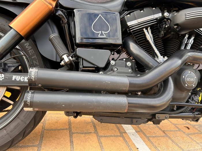 2015 Harley-Davidson Dyna Street Bob Special (FXDBC) Dyna Black