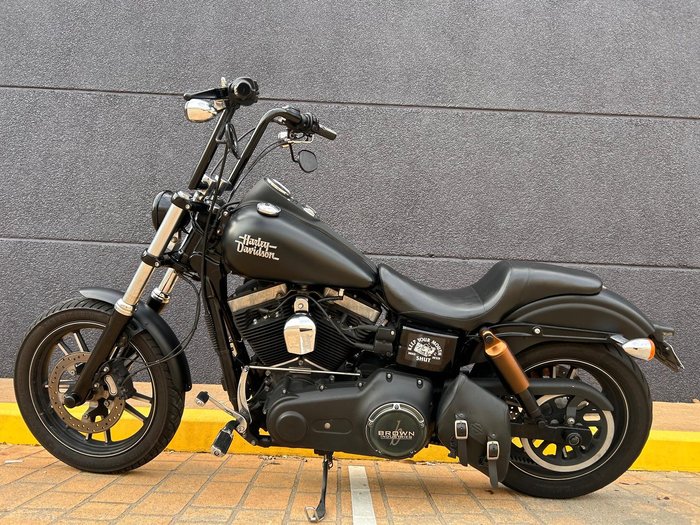 2015 Harley-Davidson Dyna Street Bob Special (FXDBC) Dyna Black